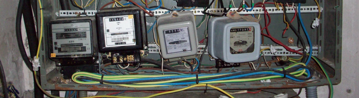  Centralització amb Instal·lació de diversos equips de mesura elèctrica i molts cables